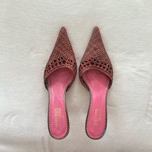 Woven pumps